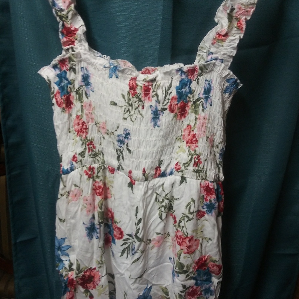 White floral print romper